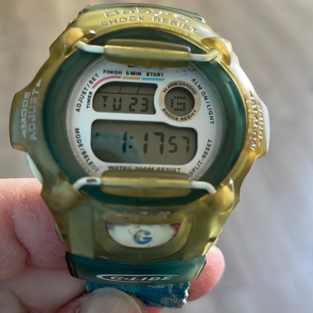 90 Baby G Shock blue watch needs battery💙